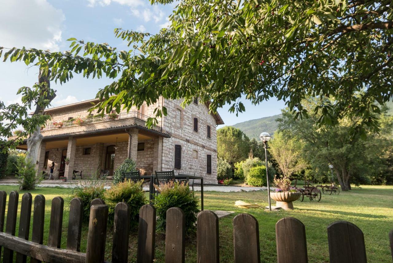 Agriturismo Il Giardino Dei Ciliegi Villa Passaggio di Assisi Buitenkant foto