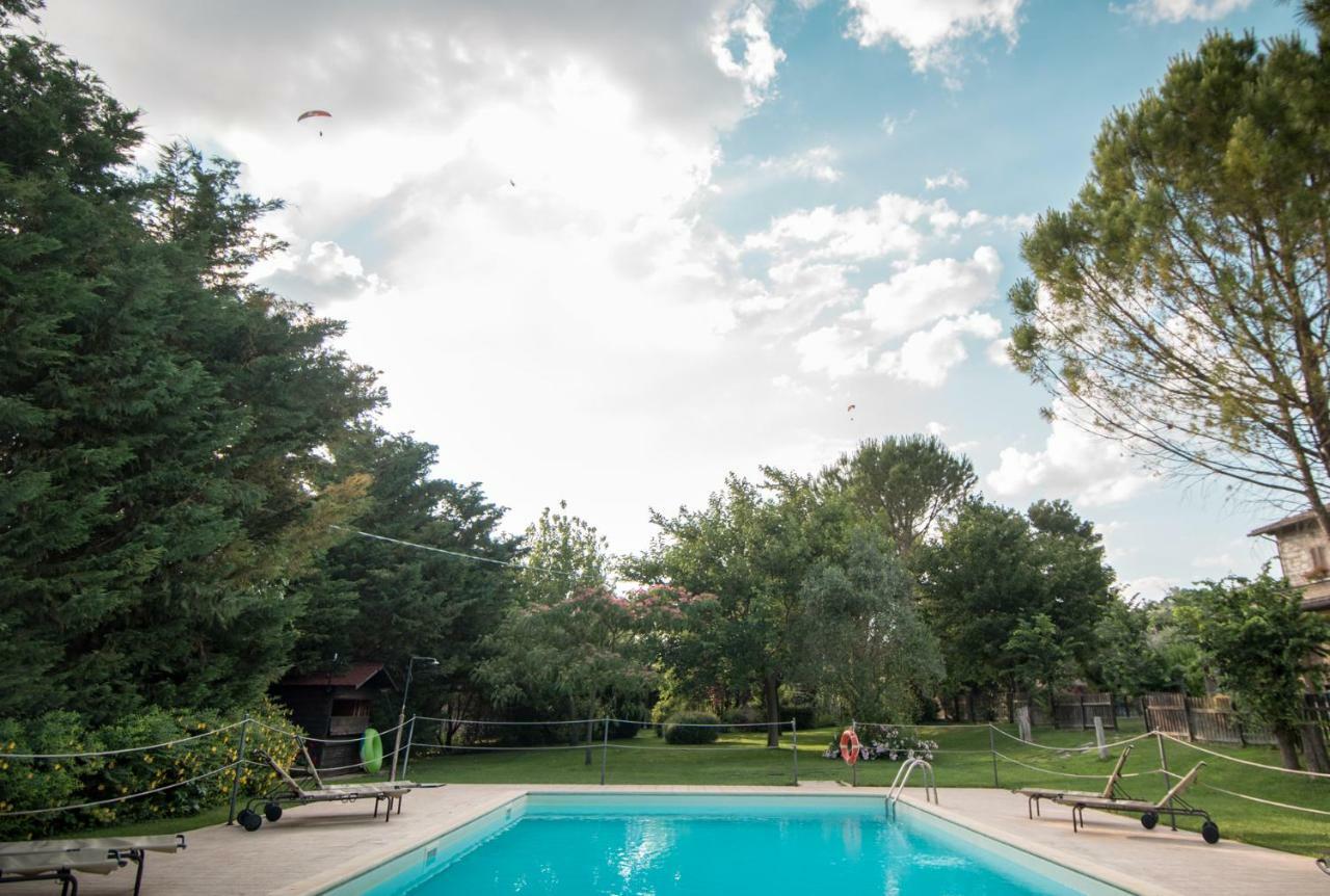 Agriturismo Il Giardino Dei Ciliegi Villa Passaggio di Assisi Buitenkant foto