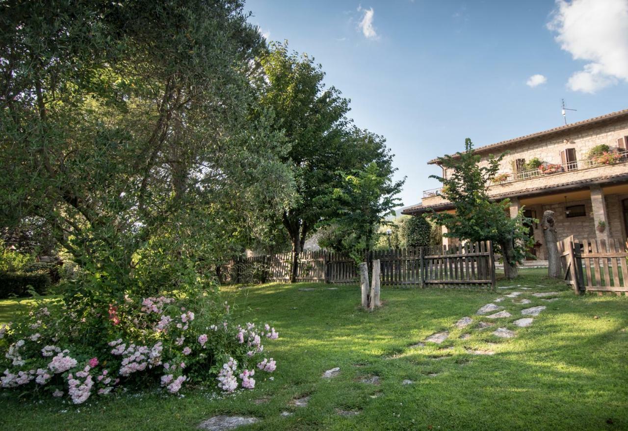 Agriturismo Il Giardino Dei Ciliegi Villa Passaggio di Assisi Buitenkant foto